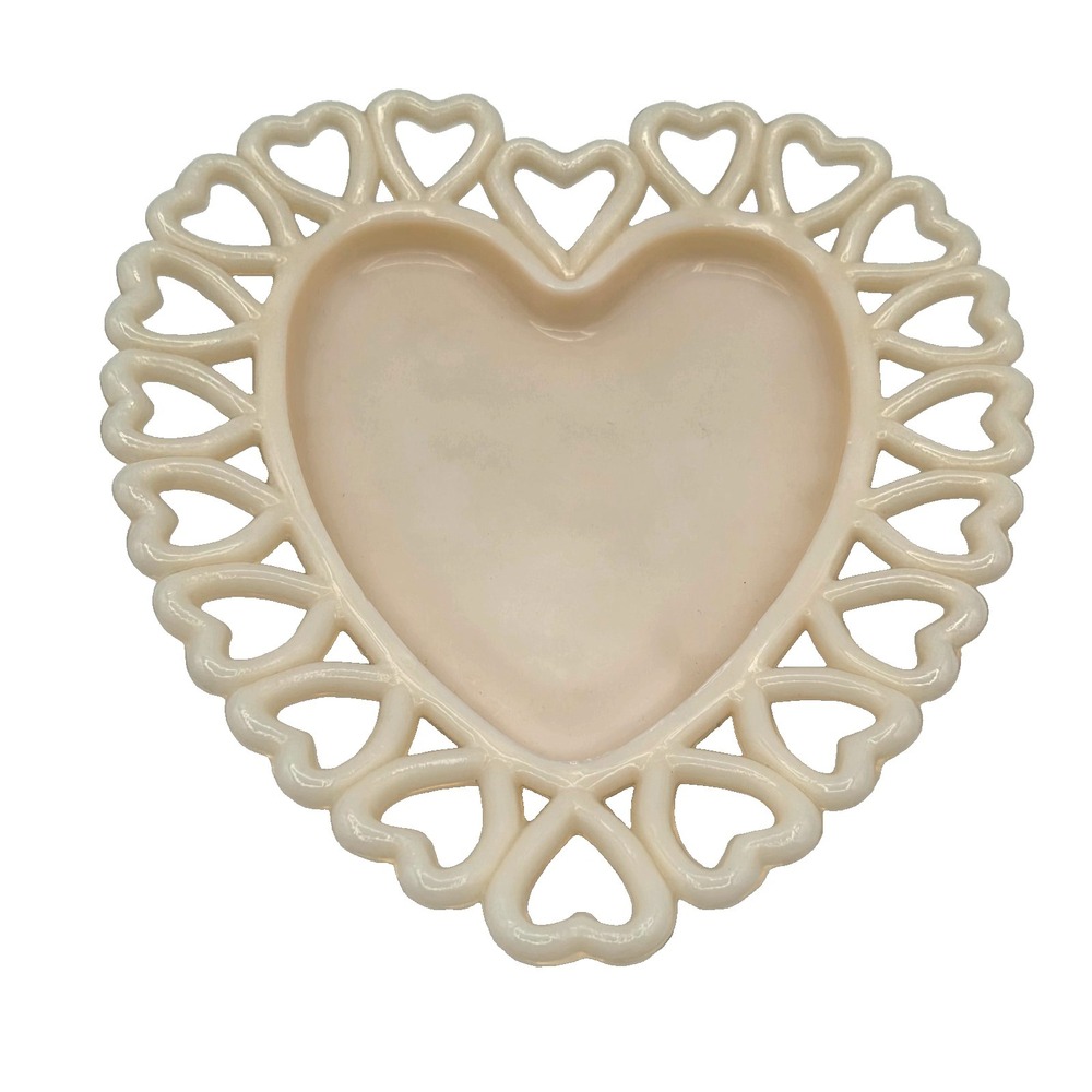 Vintage Westmoreland Glass Plate Heart Open Lace Lattice Almond Glass Sticker WG